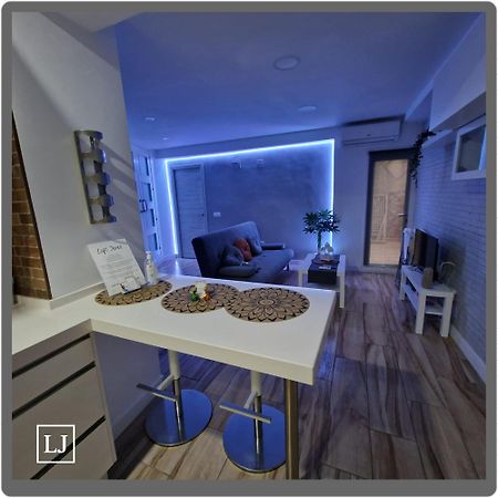 Loft Jerez Aparthotel Jerez de la Frontera Exterior photo